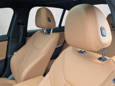 2025 BMW 330i xDrive Sedan