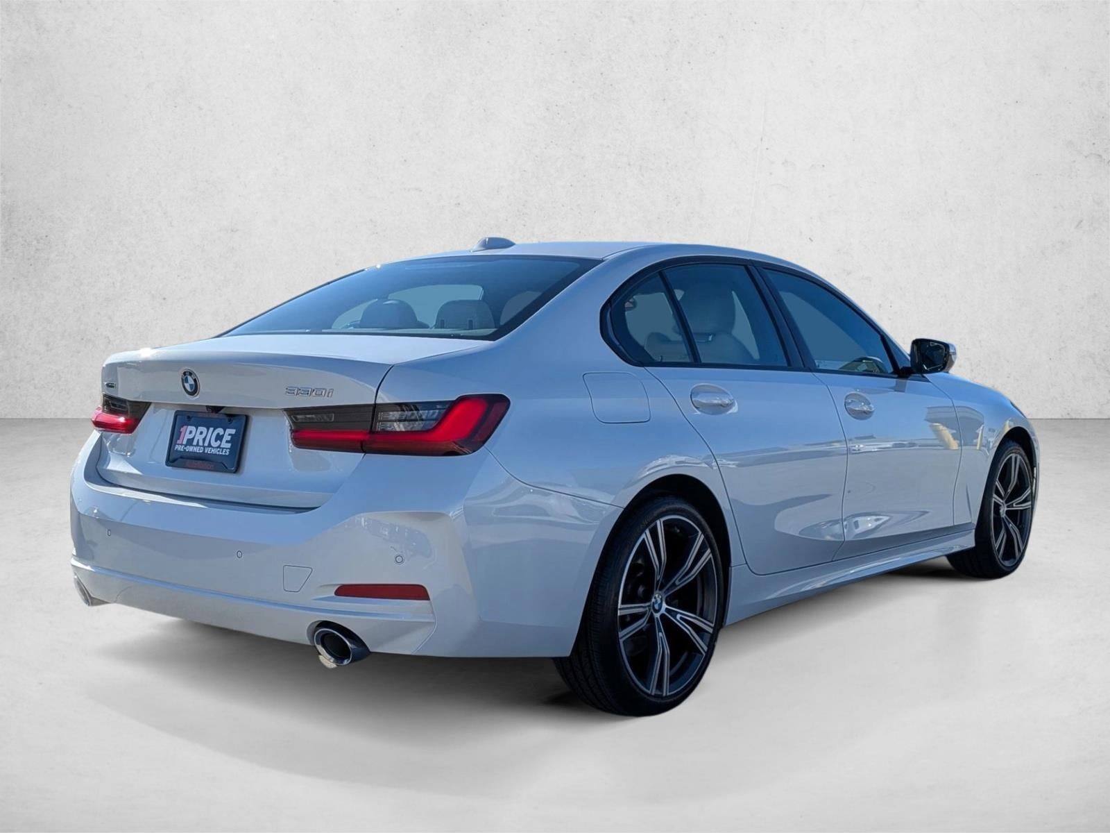 2023 BMW 330i xDrive Sedan