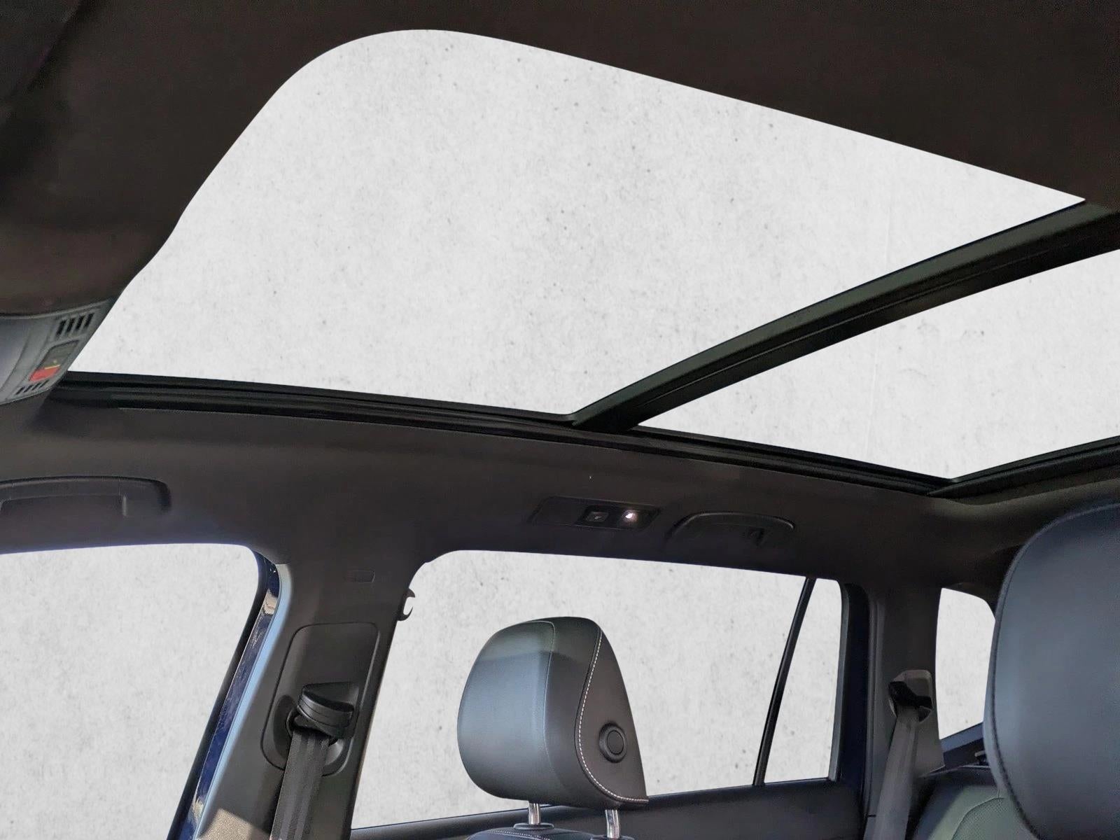 2022 Volkswagen Tiguan 2.0T SEL R-Line 4MOTION