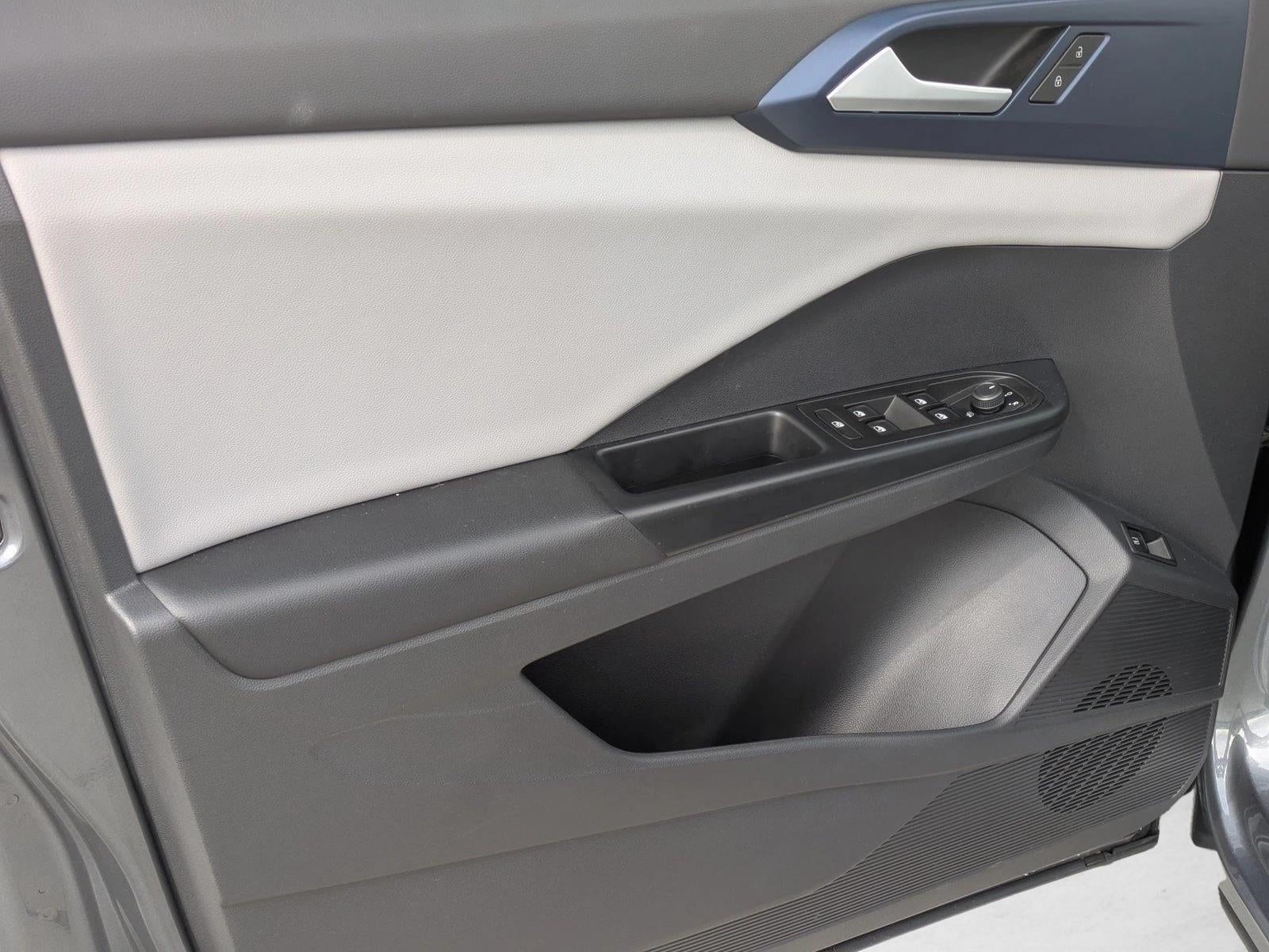 2022 Volkswagen Taos SE FWD