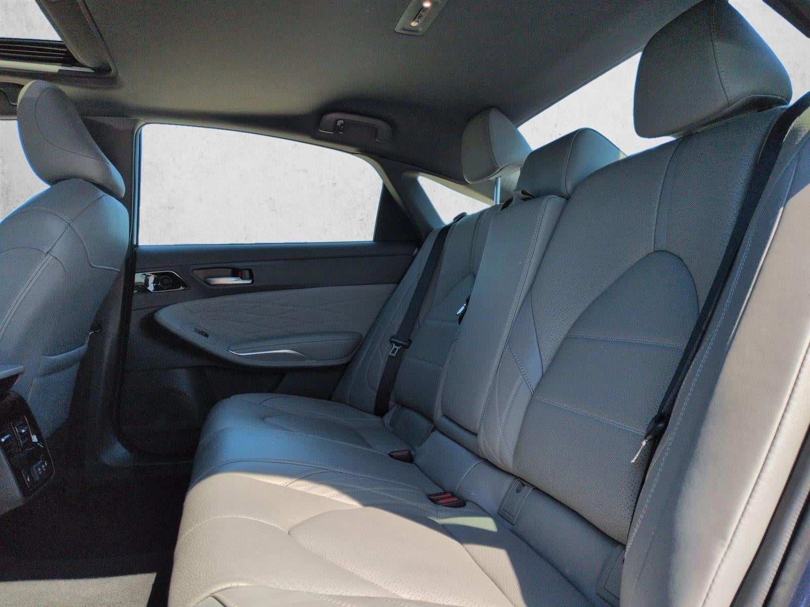 2020 Toyota Avalon Hybrid Limited (Natl)