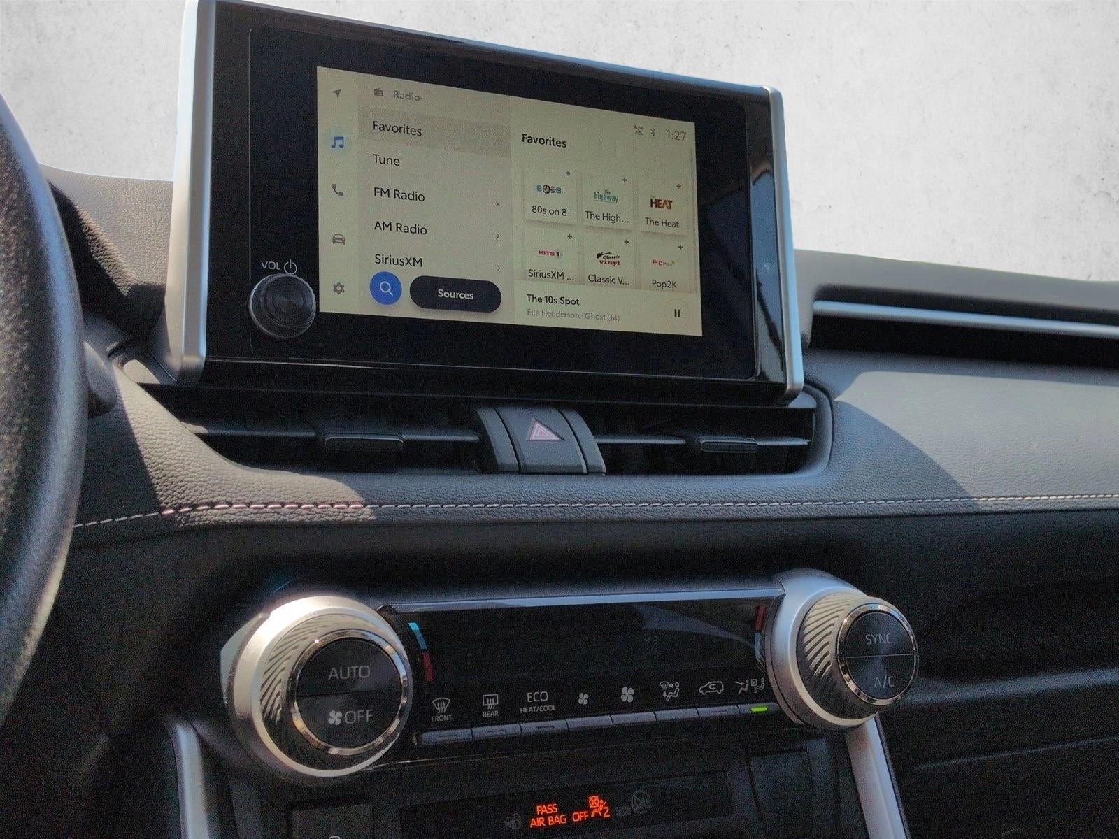 2025 Toyota RAV4 Hybrid LE AWD (Natl)
