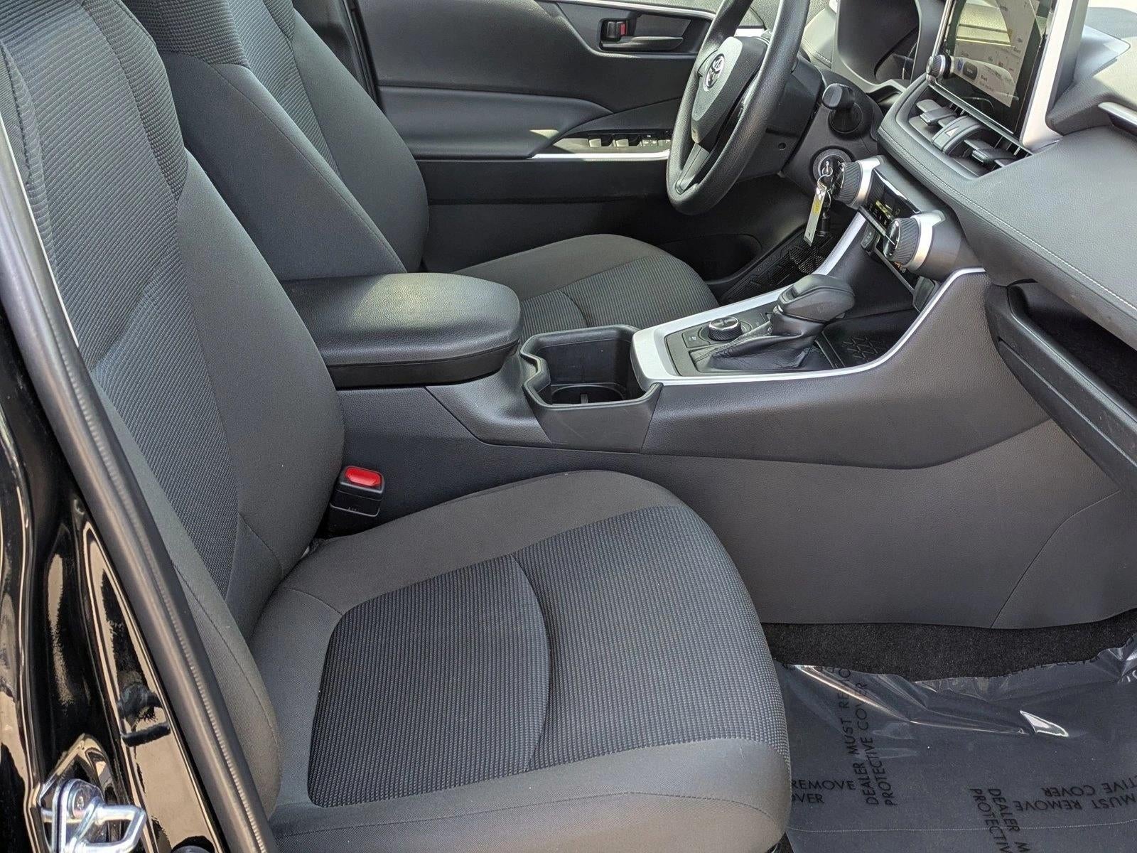 2025 Toyota RAV4 Hybrid LE AWD (Natl)