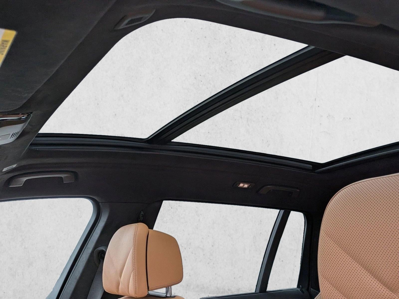 2025 BMW X7 xDrive40i Sports Activity Vehicle