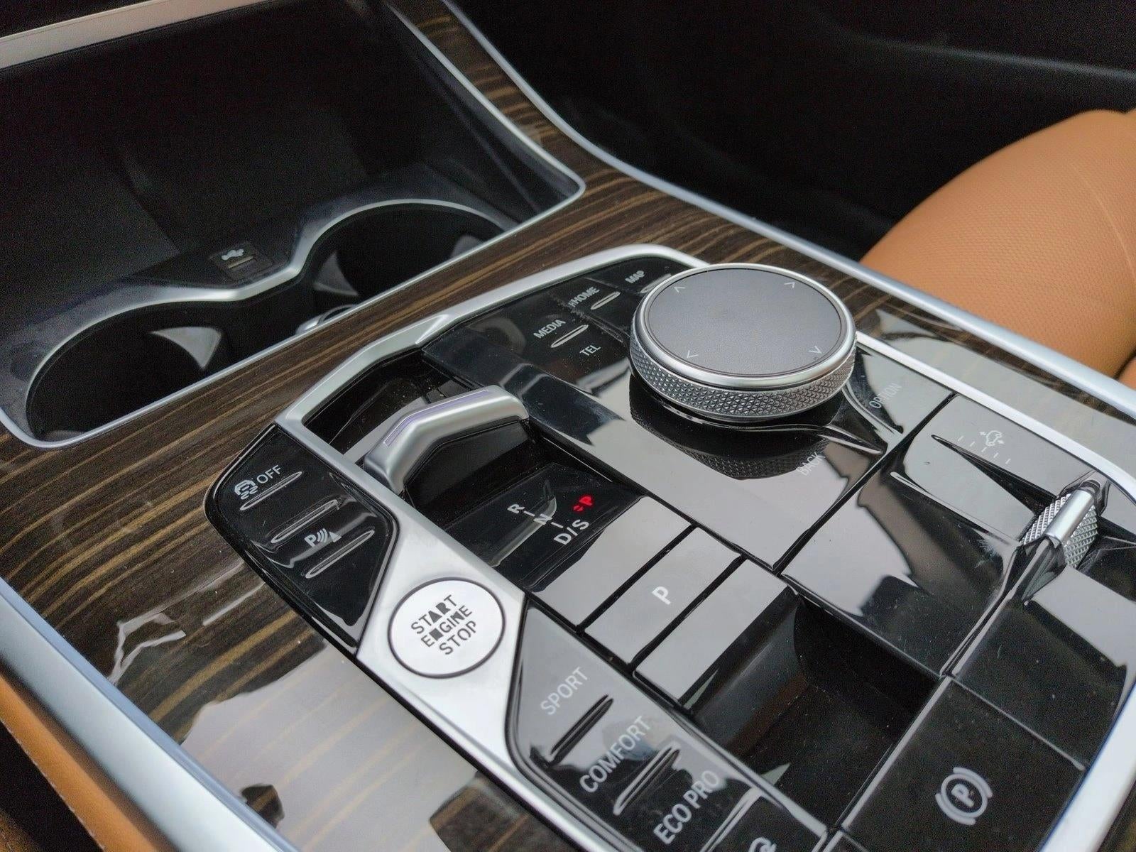 2023 BMW X7 xDrive40i Sports Activity Vehicle