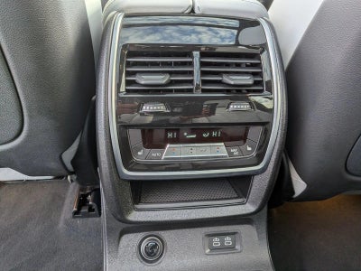 2026 BMW X7 xDrive40i Sports Activity Vehicle