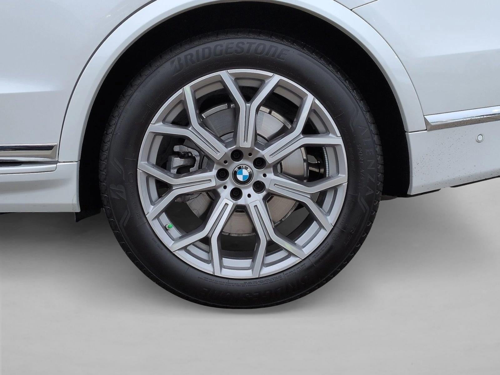 2026 BMW X7 xDrive40i Sports Activity Vehicle