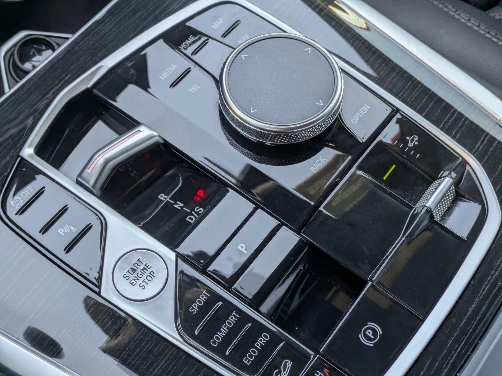 2023 BMW X7 xDrive40i Sports Activity Vehicle