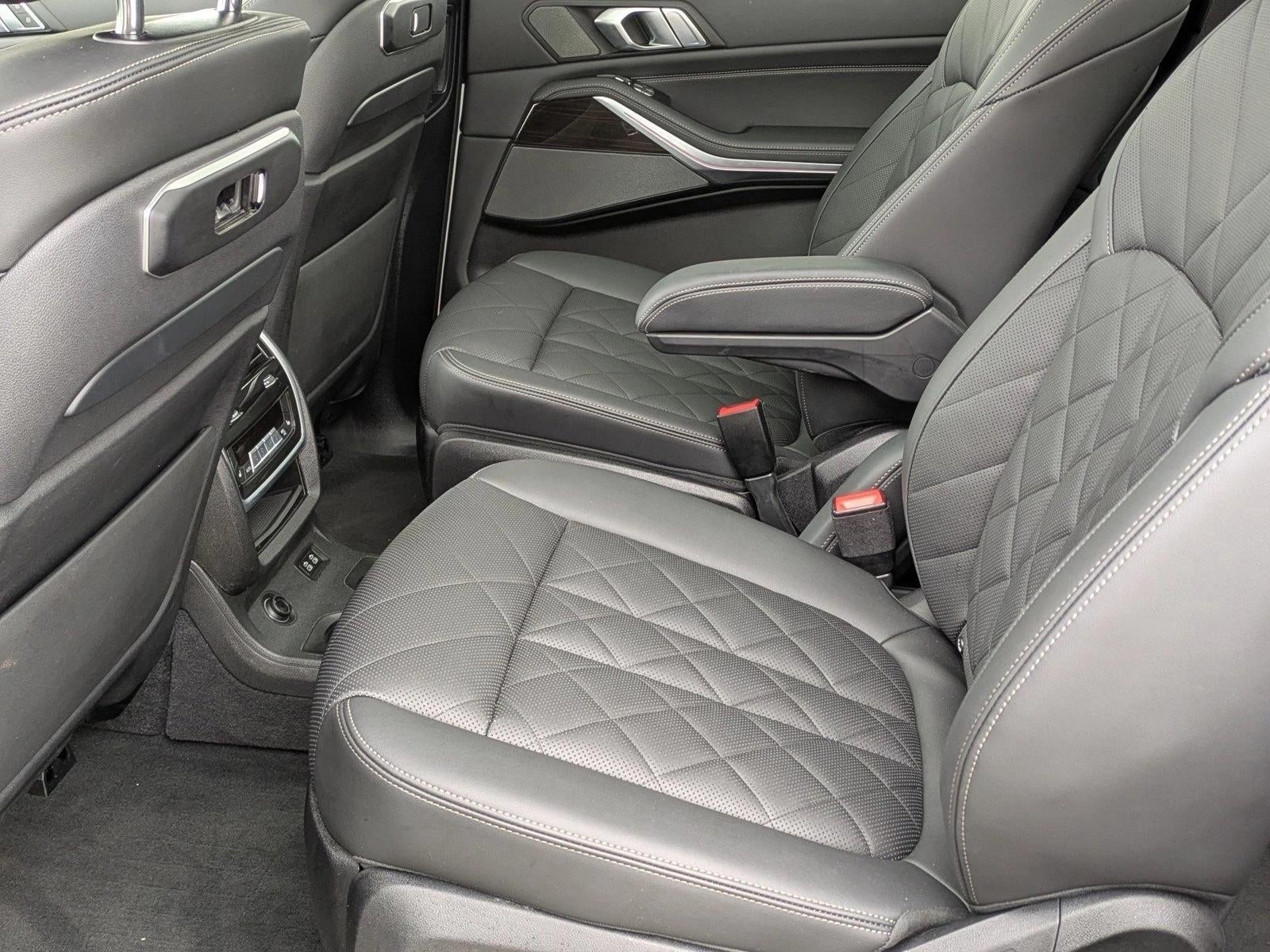 2024 BMW X7 xDrive40i Sports Activity Vehicle