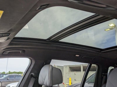 2025 BMW X7 xDrive40i Sports Activity Vehicle