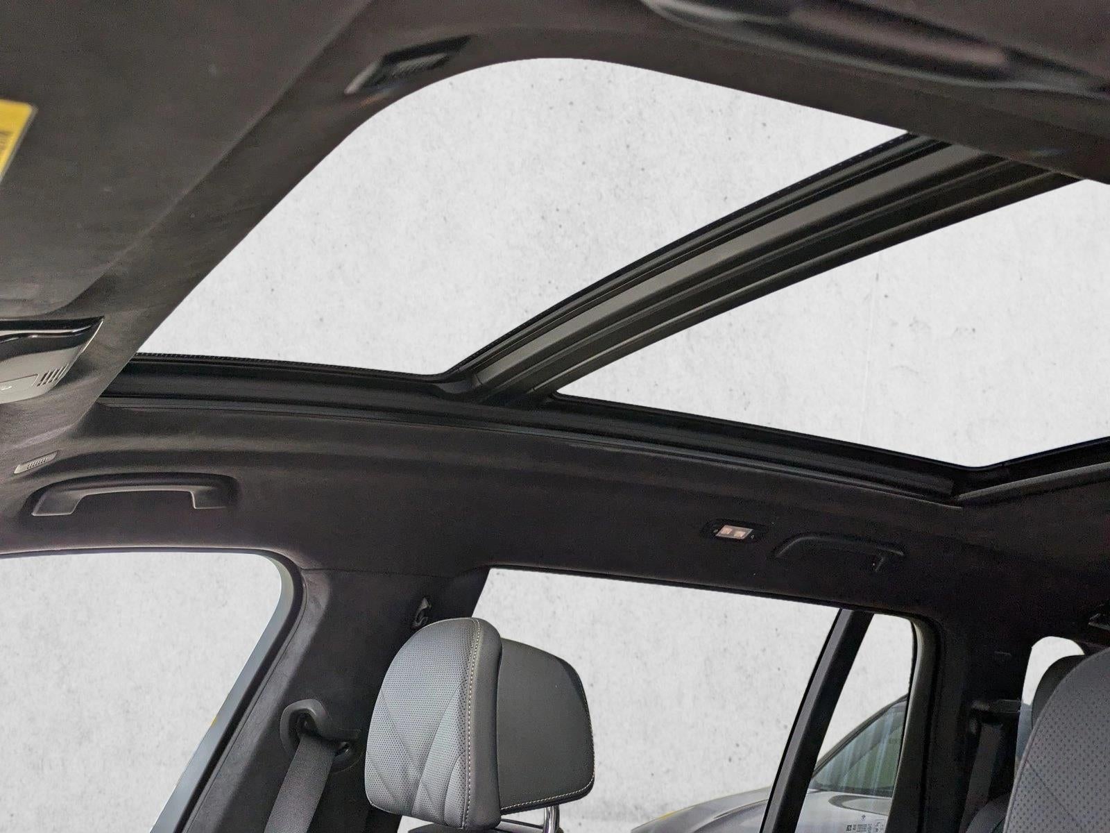 2025 BMW X7 xDrive40i Sports Activity Vehicle