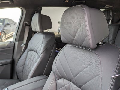 2025 BMW X7 xDrive40i Sports Activity Vehicle