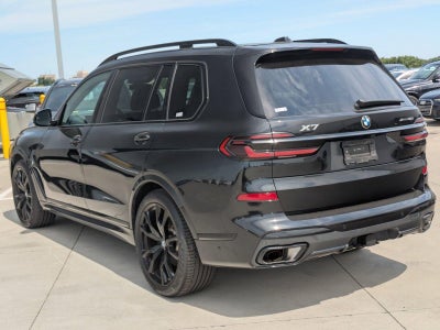 2025 BMW X7 xDrive40i Sports Activity Vehicle