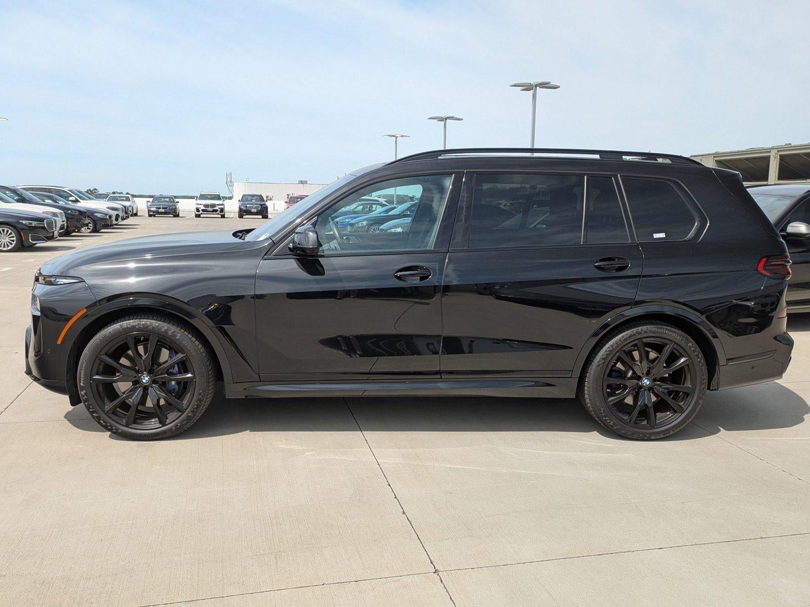 2025 BMW X7 xDrive40i Sports Activity Vehicle