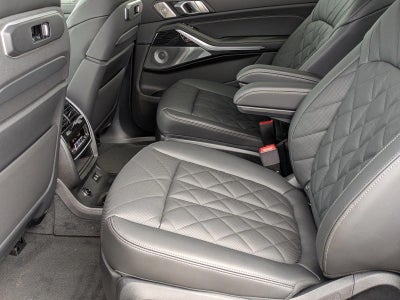 2026 BMW X7 xDrive40i Sports Activity Vehicle