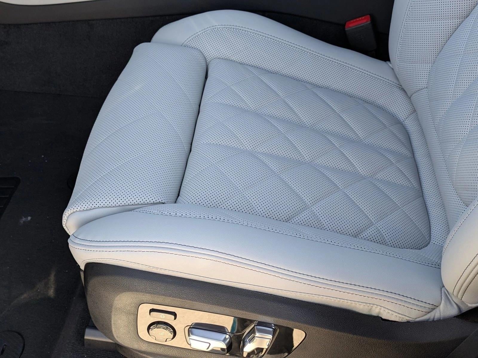 2026 BMW X7 xDrive40i Sports Activity Vehicle