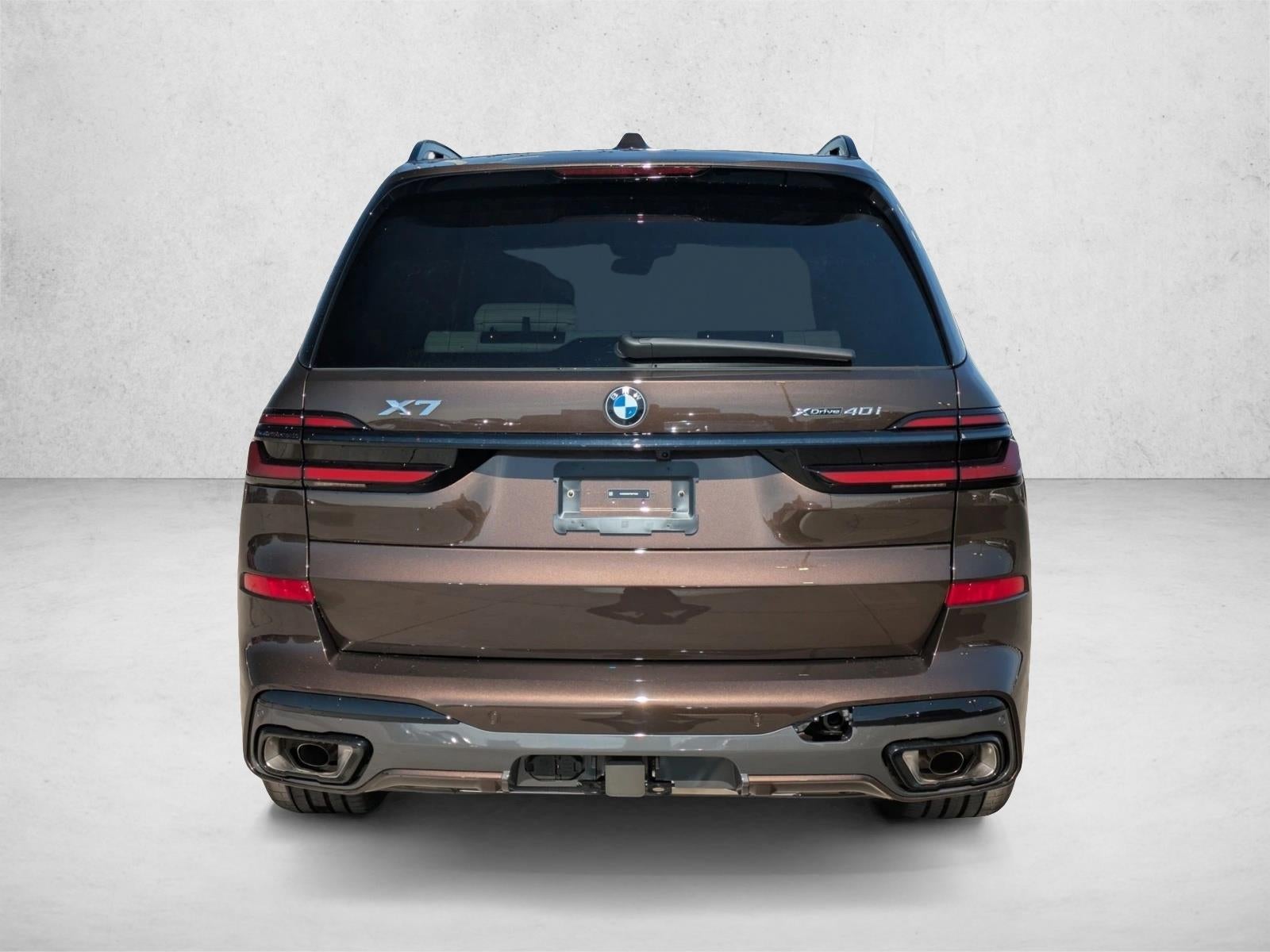 2026 BMW X7 xDrive40i Sports Activity Vehicle