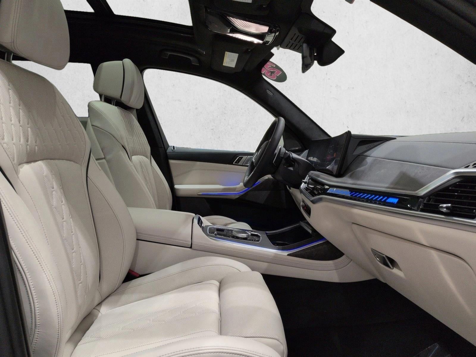 2025 BMW X7 M60i Sports Activity Vehicle