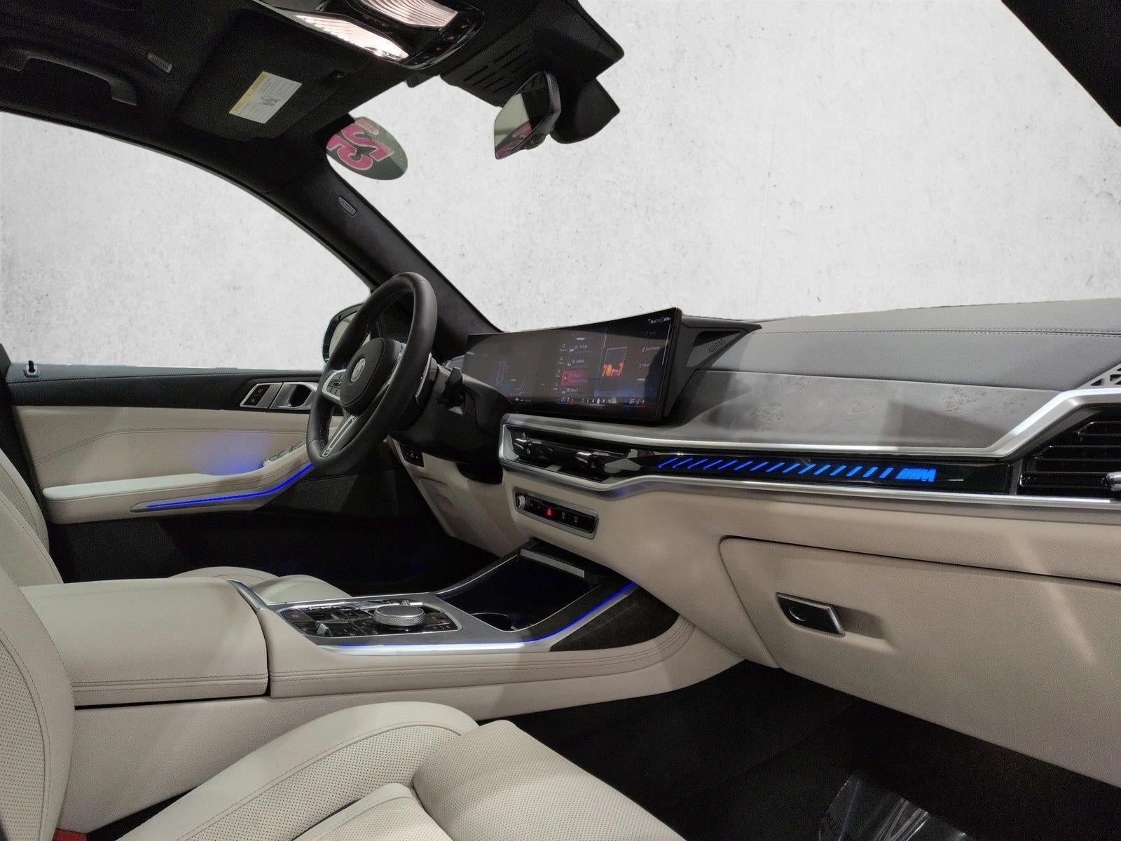 2025 BMW X7 M60i Sports Activity Vehicle