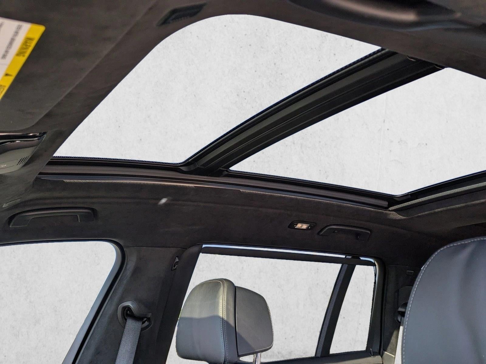 2026 BMW X7 M60i Sports Activity Vehicle