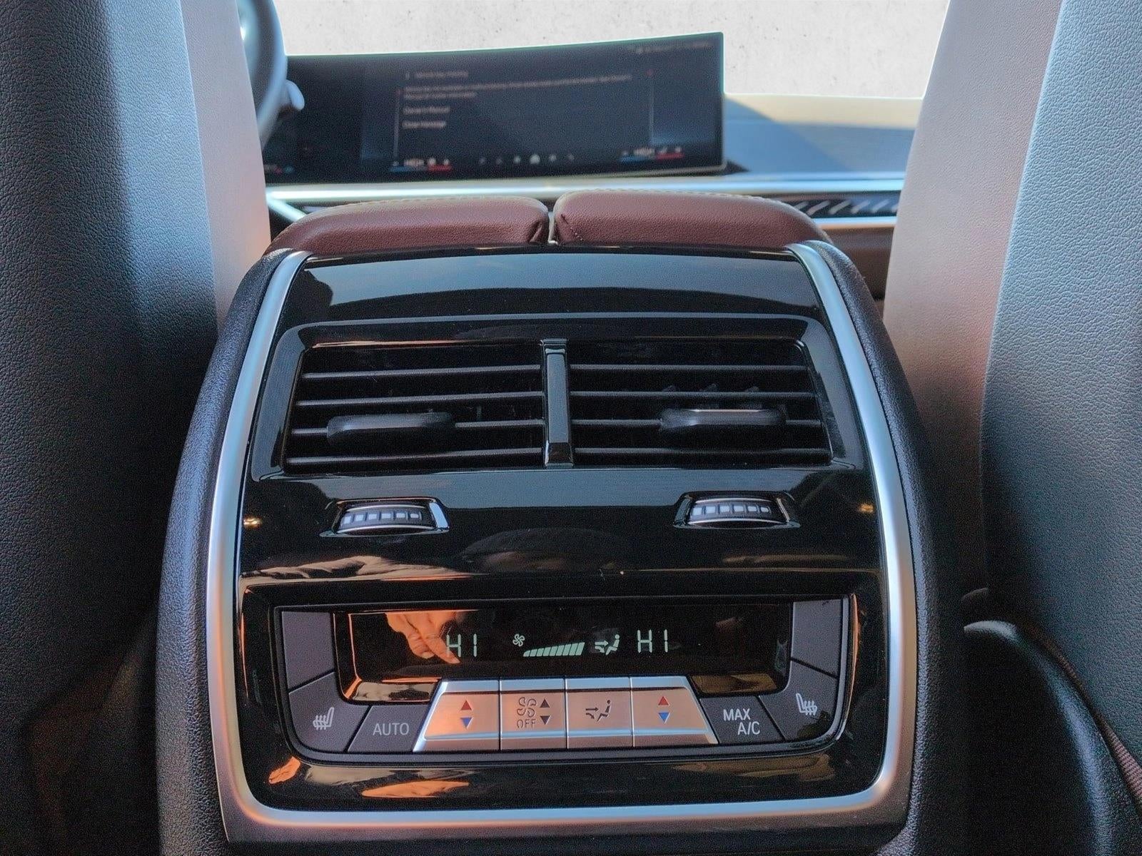 2025 BMW X5 M60i Sports Activity Vehicle