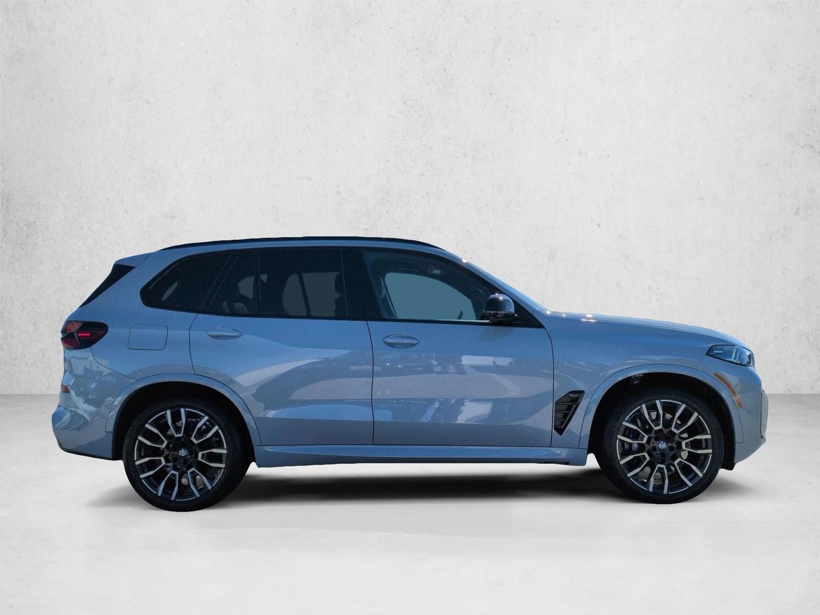 2025 BMW X5 M60i Sports Activity Vehicle