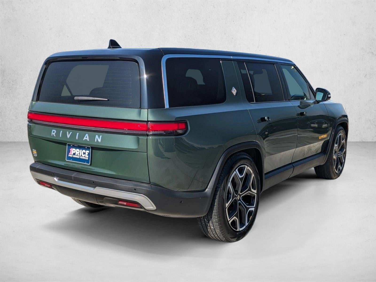 2023 Rivian R1S Adventure Quad-Motor Large Pack