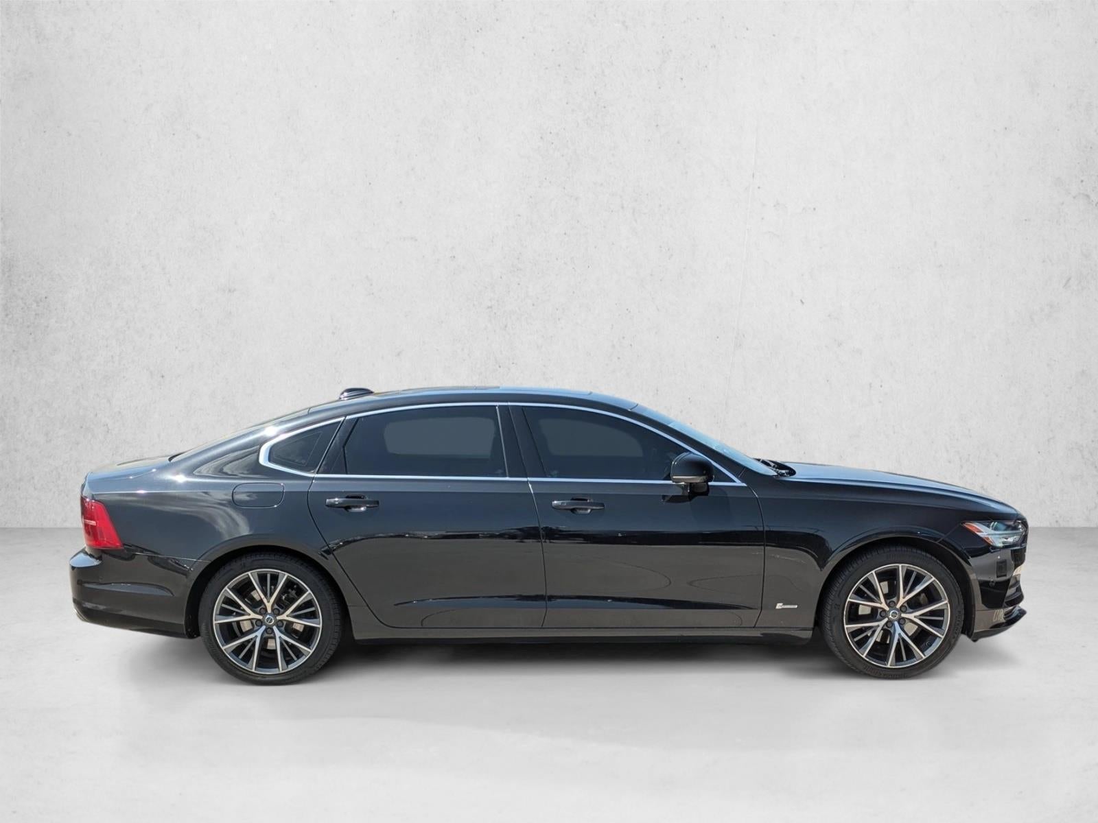 2018 Volvo S90 T5 AWD Momentum