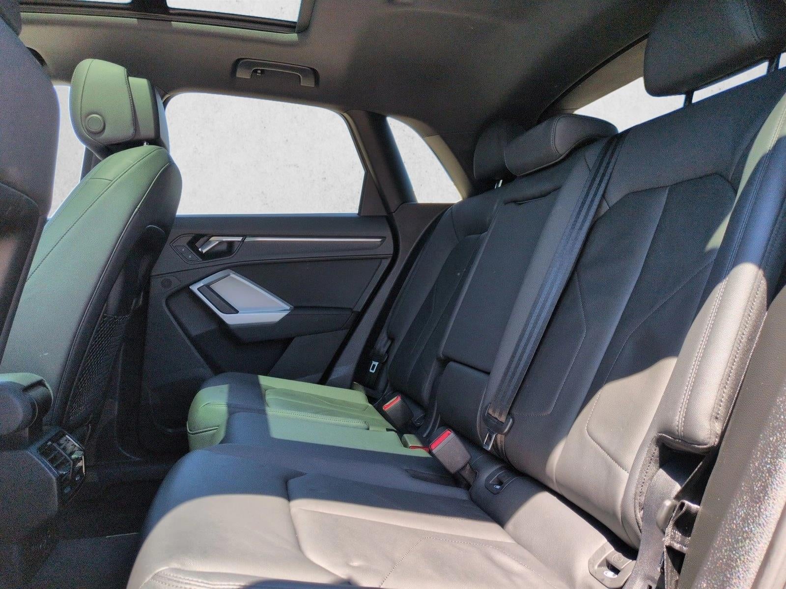 2024 Audi Q3 S line Premium 45 TFSI quattro