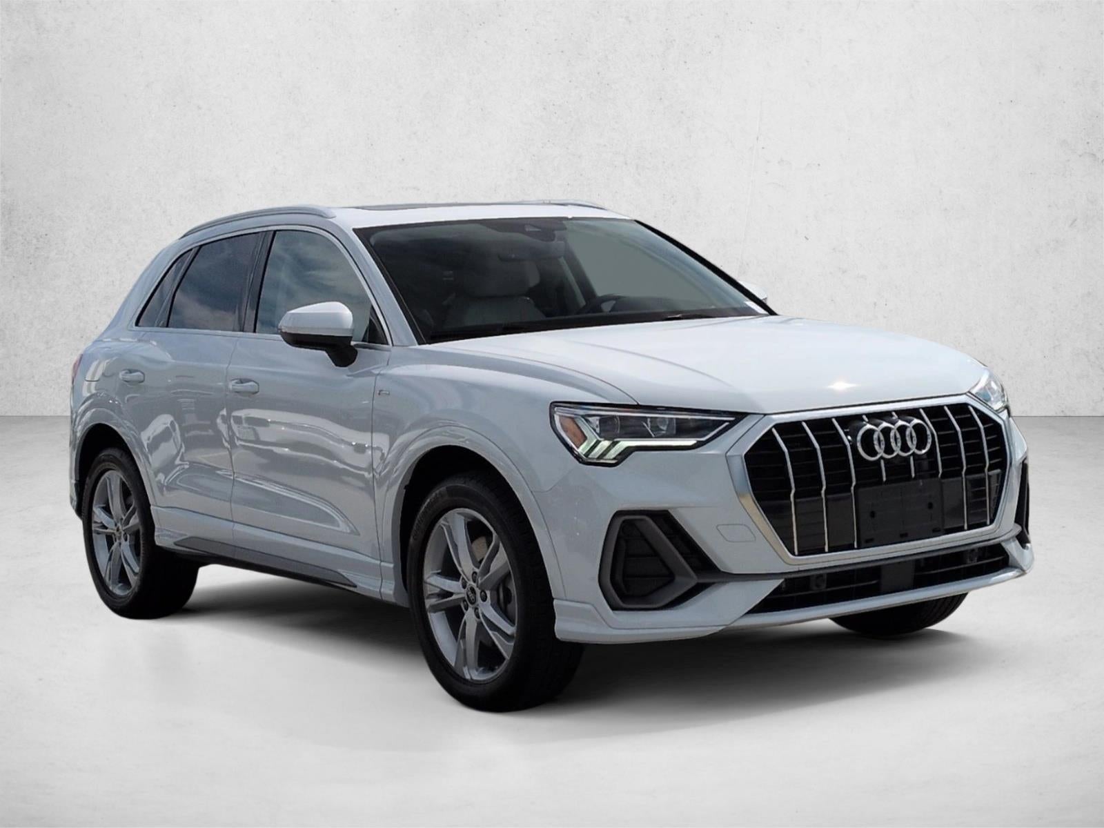 2024 Audi Q3 S line Premium Plus 45 TFSI quattro