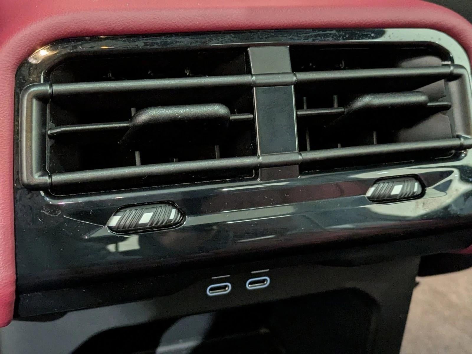 2026 BMW 550e xDrive Sedan