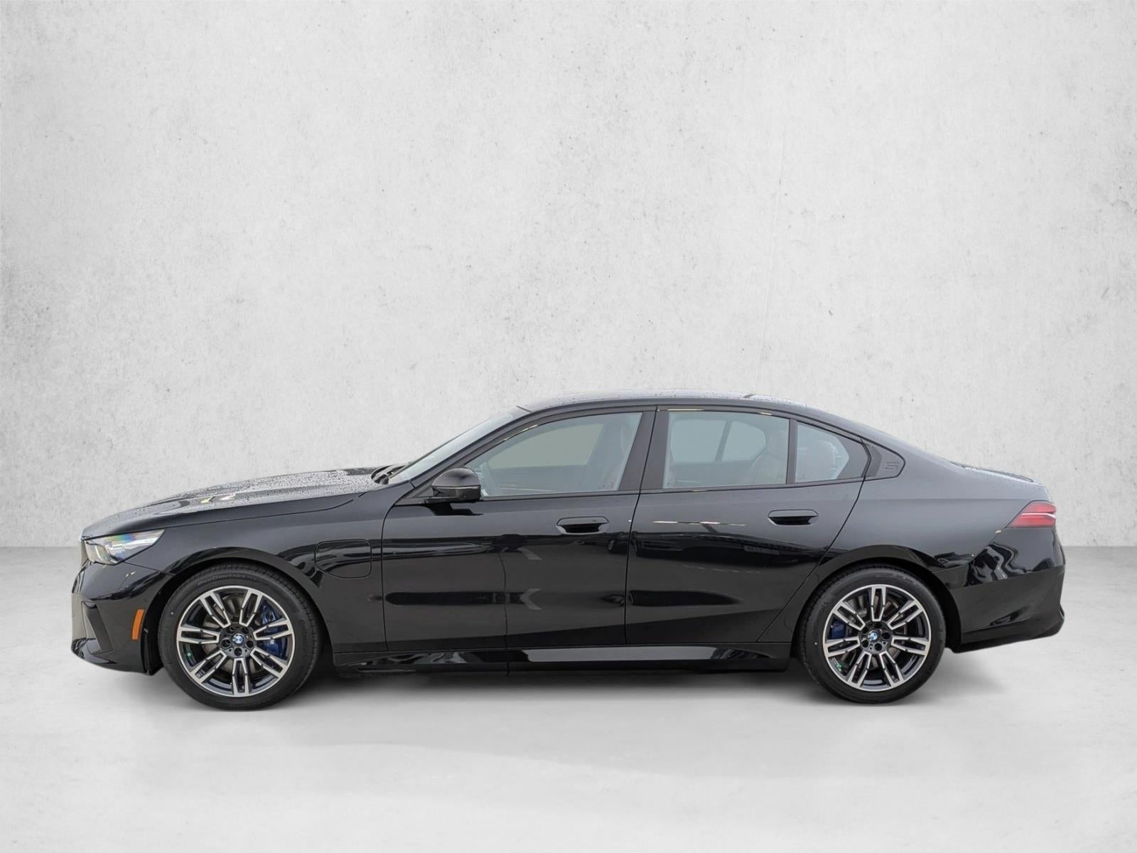 2026 BMW 550e xDrive Sedan