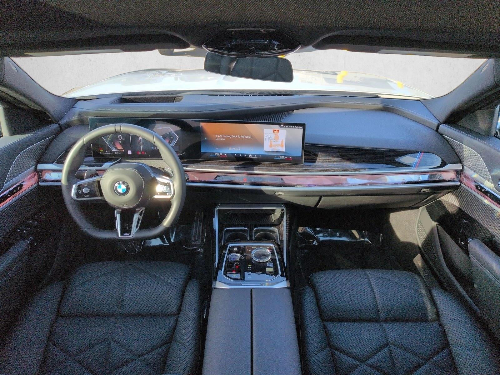 2025 BMW 740i xDrive Sedan