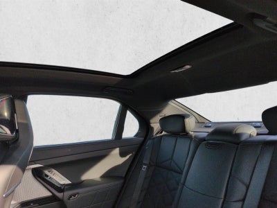 2025 BMW 740i xDrive Sedan