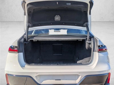 2025 BMW 740i xDrive Sedan