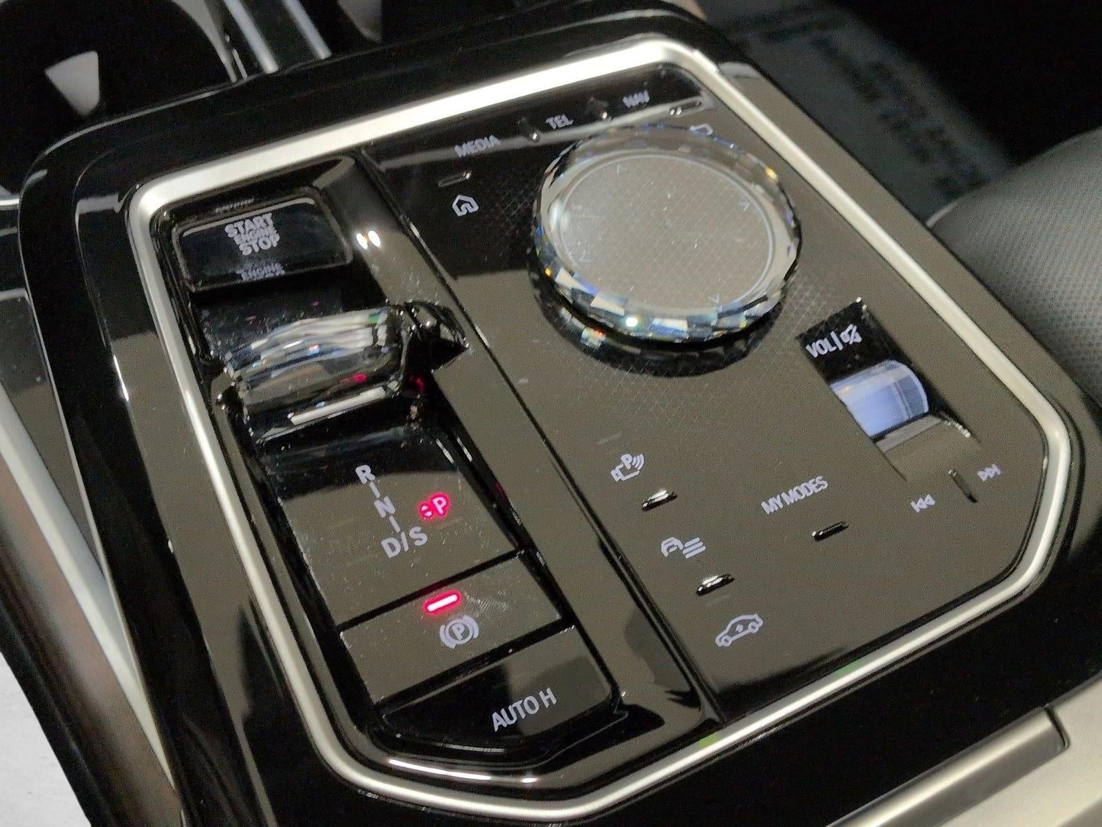 2024 BMW 760i xDrive Sedan