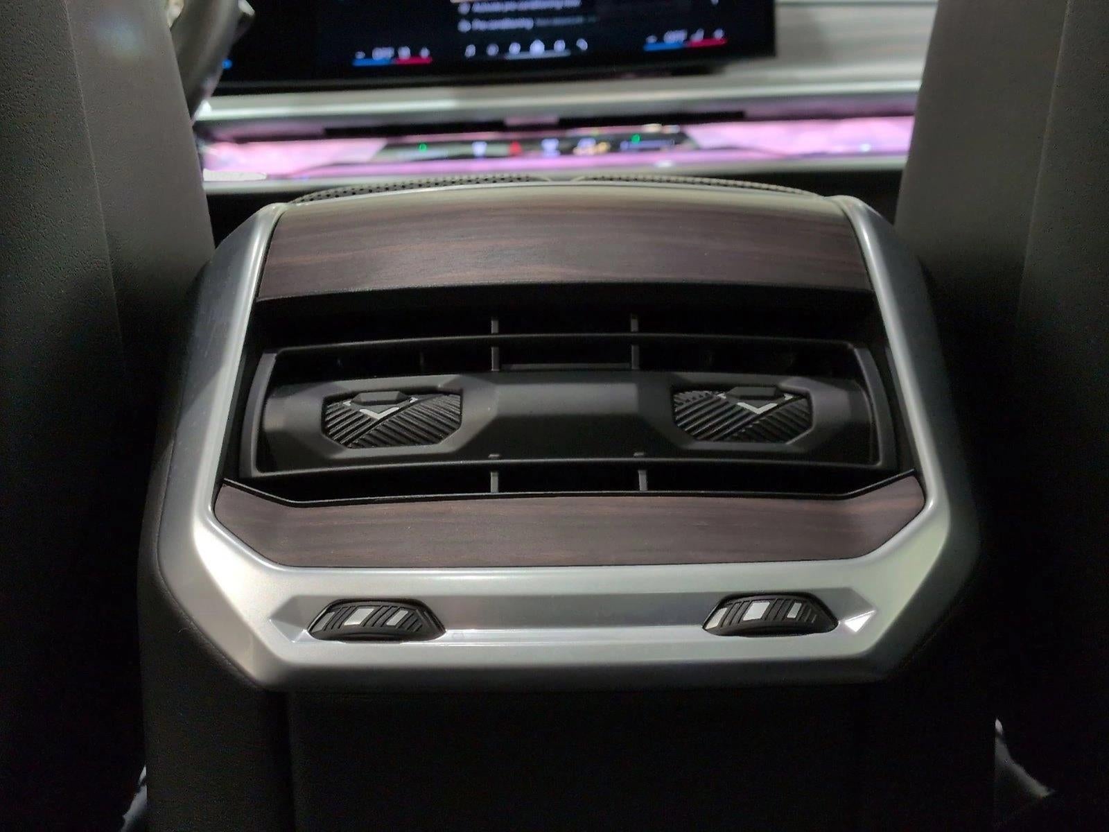 2024 BMW 760i xDrive Sedan