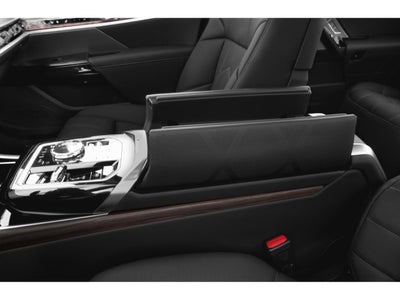 2024 BMW 760i xDrive Sedan