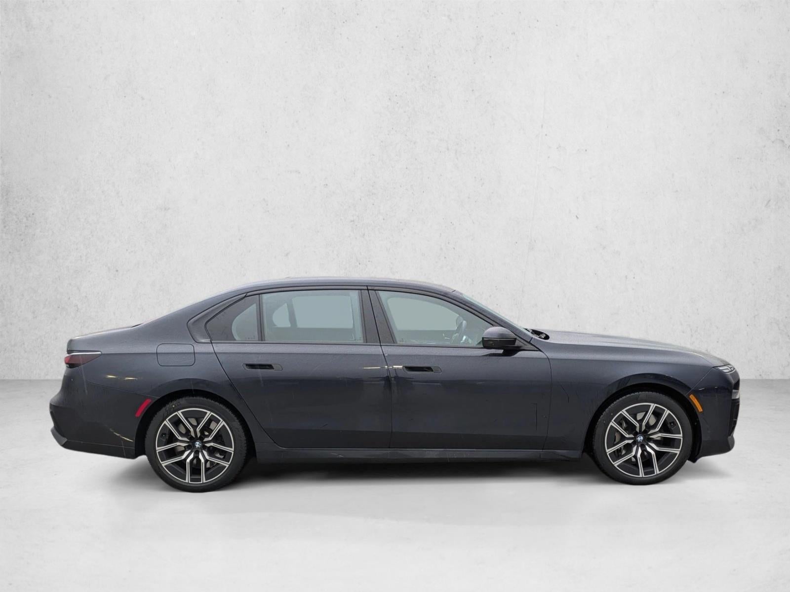 2024 BMW 760i xDrive Sedan