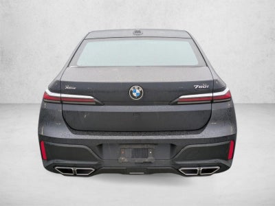 2024 BMW 760i xDrive Sedan