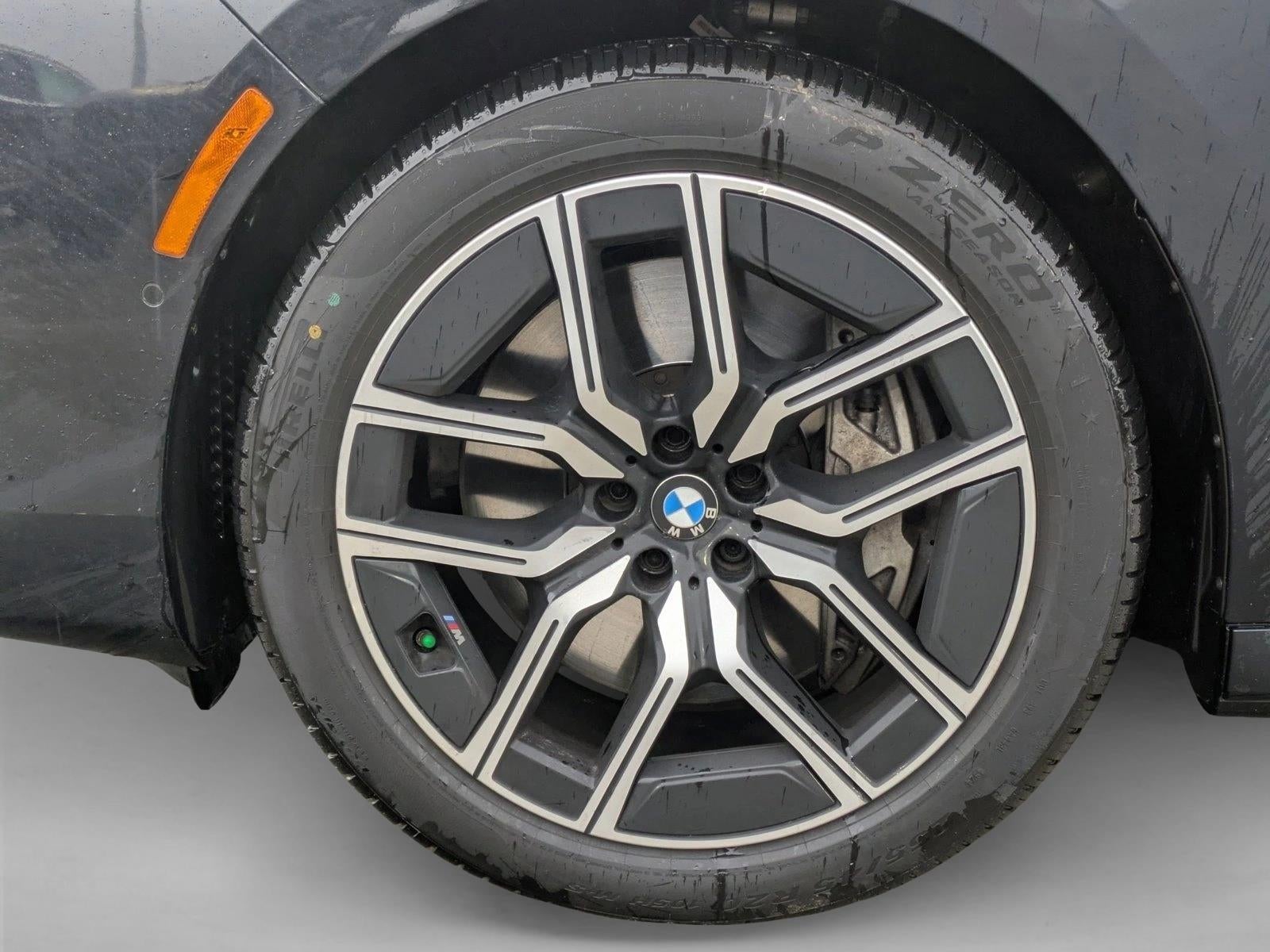 2024 BMW 760i xDrive Sedan