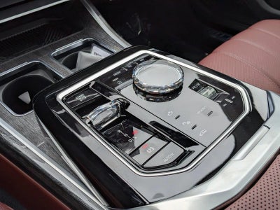 2026 BMW 750e xDrive Plug-In Hybrid