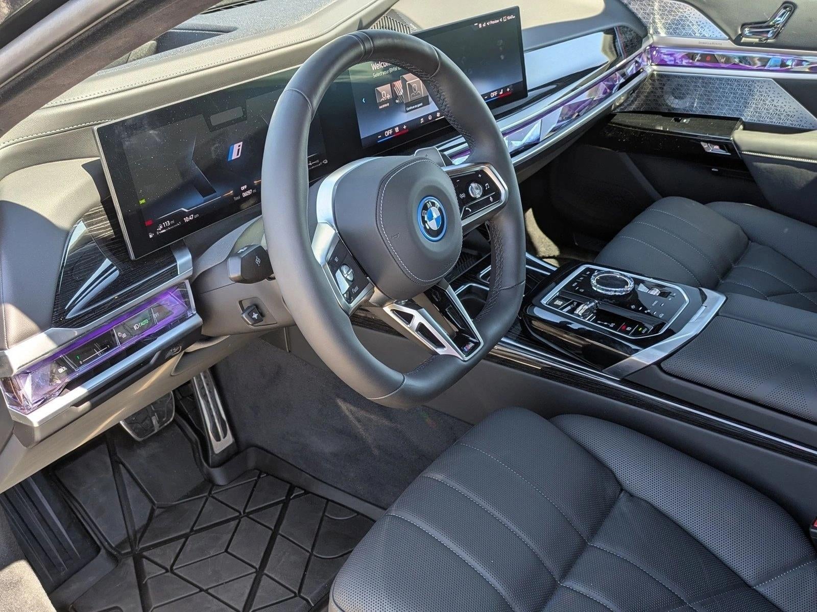 2025 BMW 750e xDrive Plug-In Hybrid