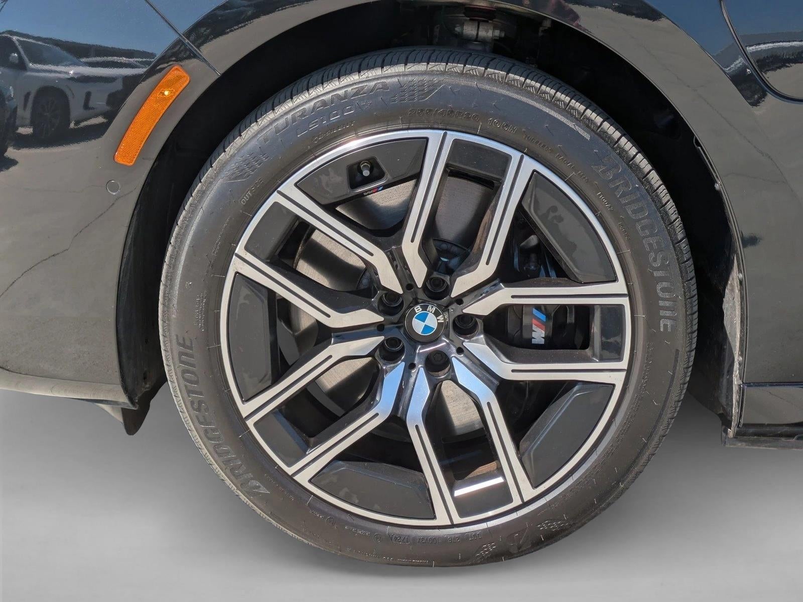 2025 BMW 750e xDrive Plug-In Hybrid