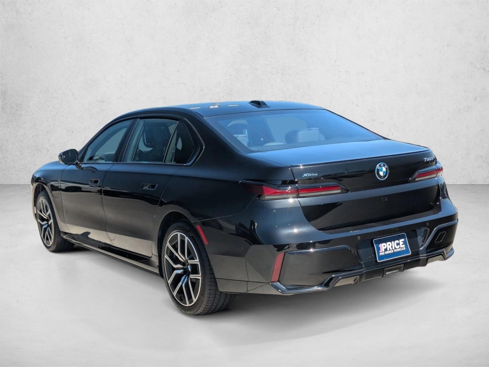 2025 BMW 750e xDrive Plug-In Hybrid