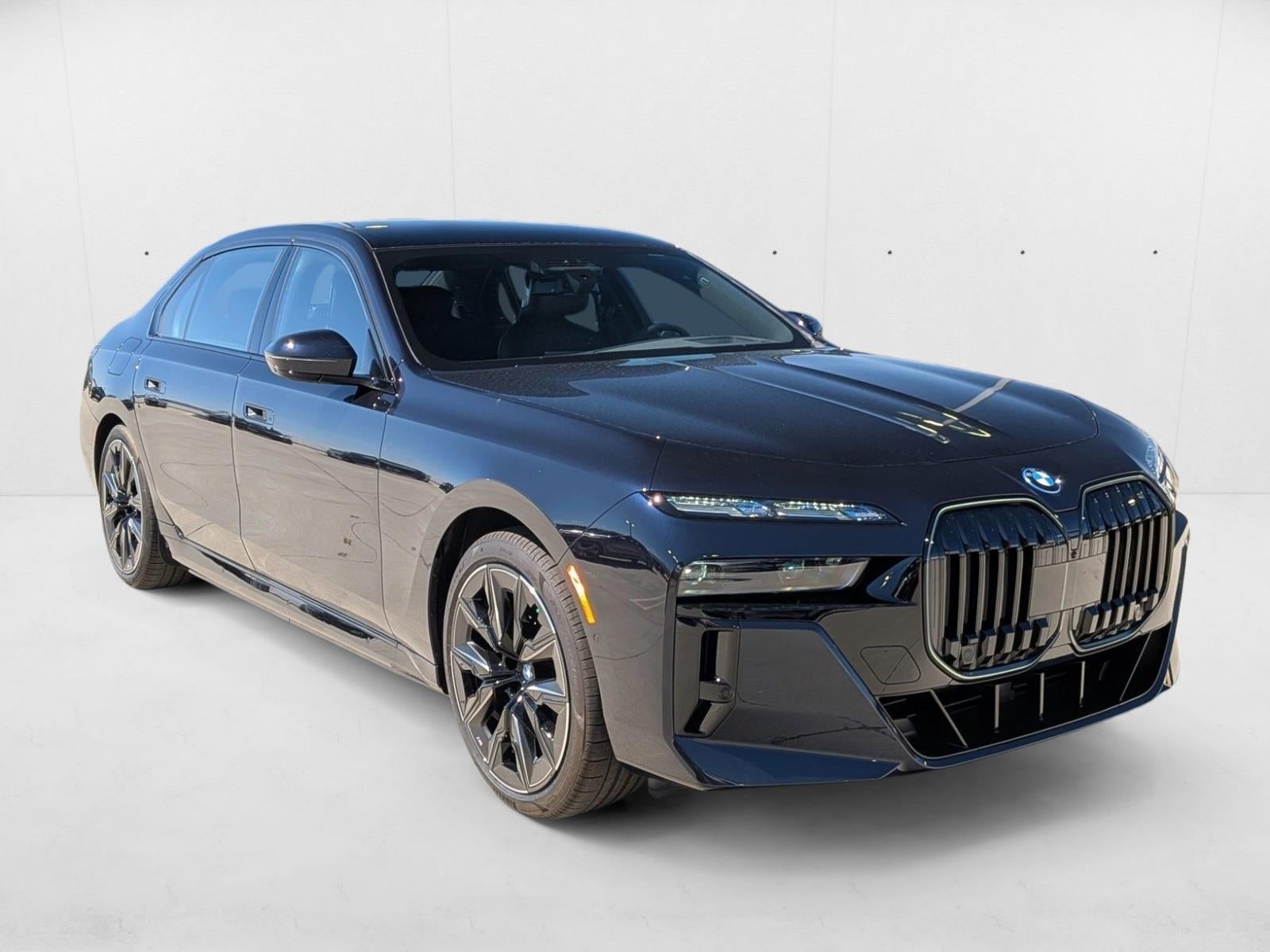 2026 BMW 750e xDrive Plug-In Hybrid