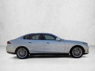 2025 BMW 530i xDrive Sedan
