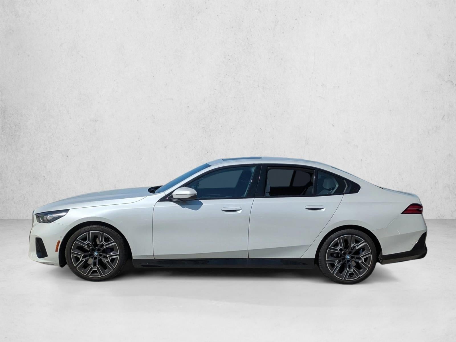 2025 BMW 530i xDrive Sedan
