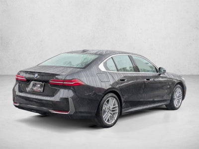 2025 BMW 530i xDrive Sedan
