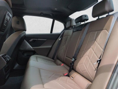 2026 BMW 540i xDrive Sedan